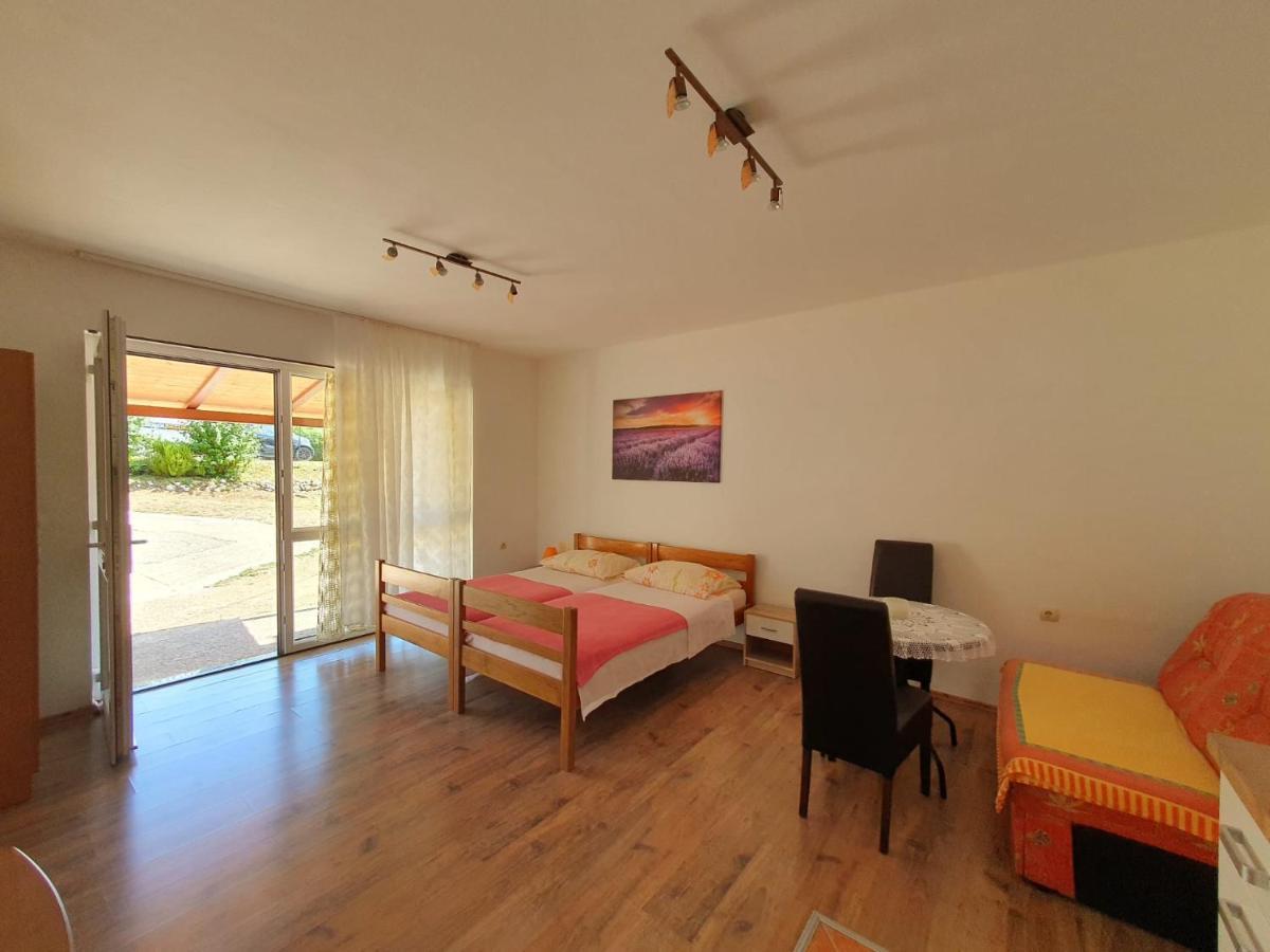 Apartments Topalovic กอสเตรนา ภายนอก รูปภาพ