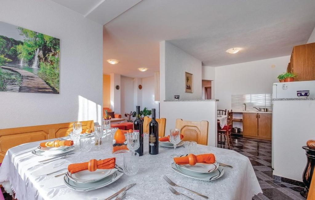 Apartments Topalovic กอสเตรนา ภายนอก รูปภาพ
