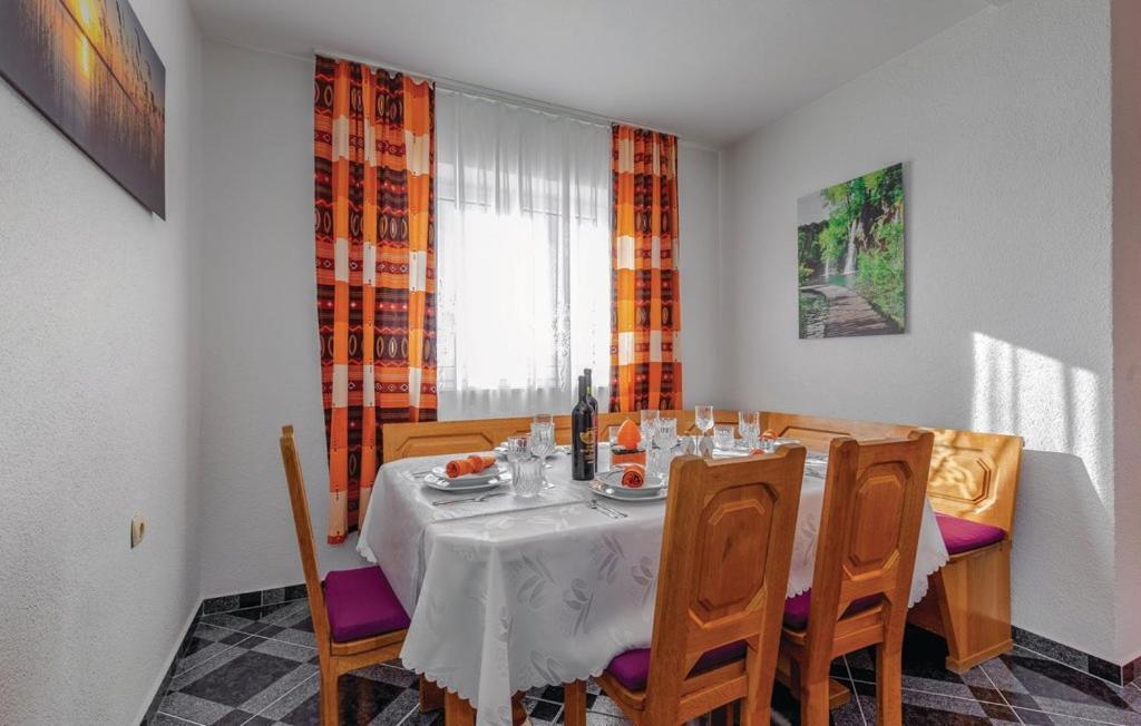 Apartments Topalovic กอสเตรนา ภายนอก รูปภาพ